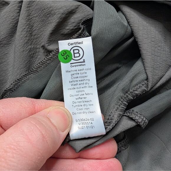 Athleta Trekkie North Shorts – Size 20 – NWT - Picture 9 of 9